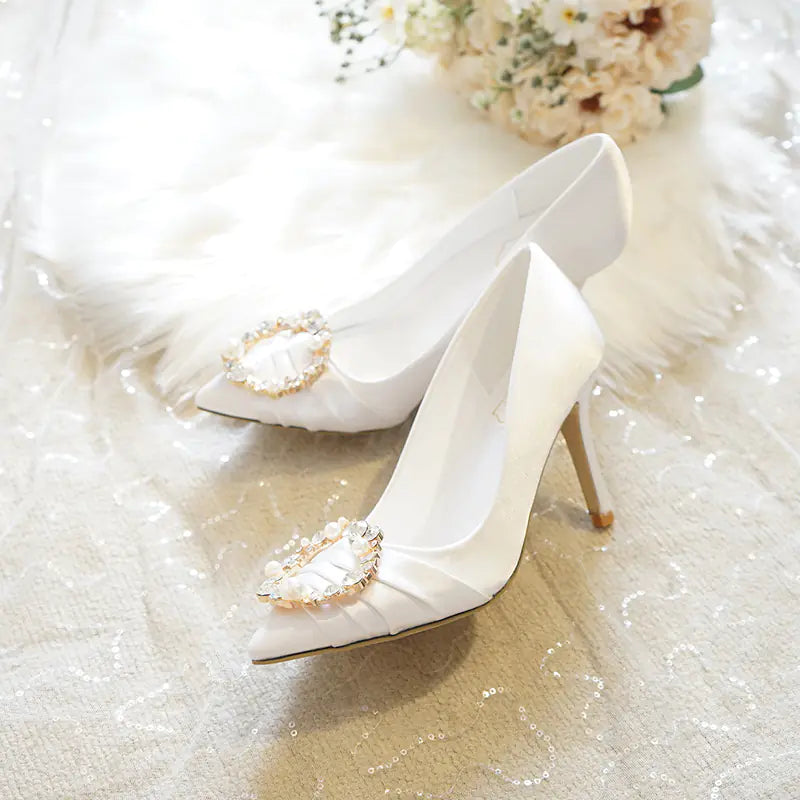 2023 New White High Heels with Pearls and Rhinestones